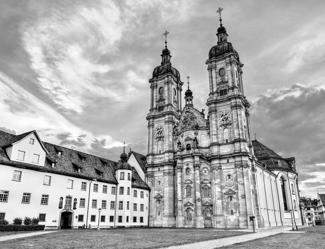 Noah Jigsaw Puzzle El Masri Dam, a Tunisian dam in the south of Grombalia, Tunisia in black white 1000 pieces