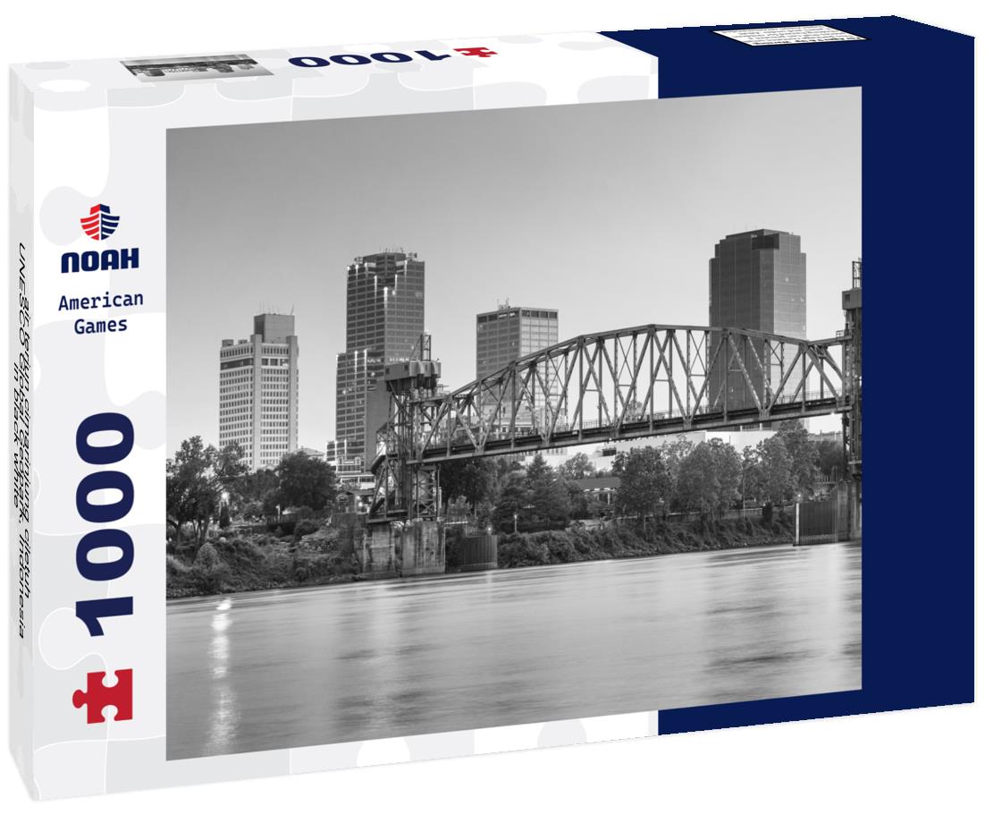 Noah Jigsaw Puzzle air terjun cimarinjung ciletuh UNESCO Global Geopark, Indonesia in black white 1000 pieces