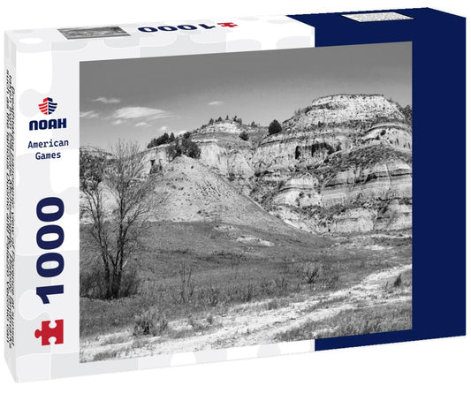 Noah Jigsaw Puzzle Breathtaking panoramic view of Florence at sunset, taken from Piazzale Michelangelo. Historic landmarks such as the famous Duomo and Palazzo Vecchio can be seen in the distance in black white 1000 pieces