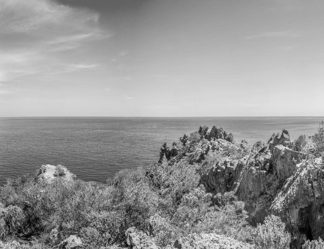 Noah Jigsaw Puzzle SALU DAMBU Waterfall, is a waterfall located in a protected forest area, Sumarorong sub-district, Mamasa district, West Sulawesi province, Indonesia in black white 1000 pieces