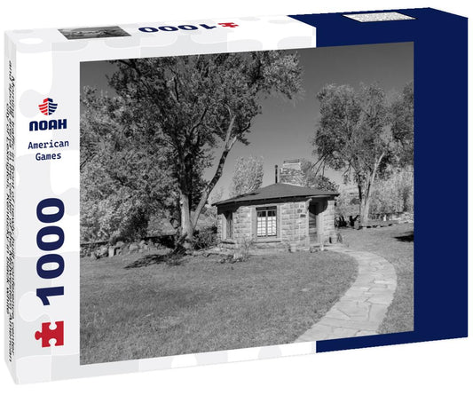 Noah Jigsaw Puzzle Morning traffic in front of newly built conference center and sports arena in the center of the Midwestern American city of Lexington, Kentucky in black white 1000 pieces