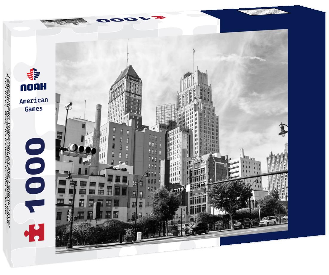 Noah Jigsaw Puzzle Tegenungan Waterfall on the Petanu River, Kemenuh Village, Gianyar Regency, north of Ubud, Bali, Indonesia in black white 1000 pieces