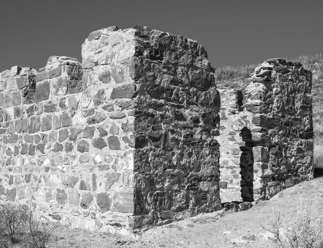 Noah Jigsaw Puzzle Stone statue of Abraham Lincoln at Lincoln Memorial, Washington DC in black white 1000 pieces