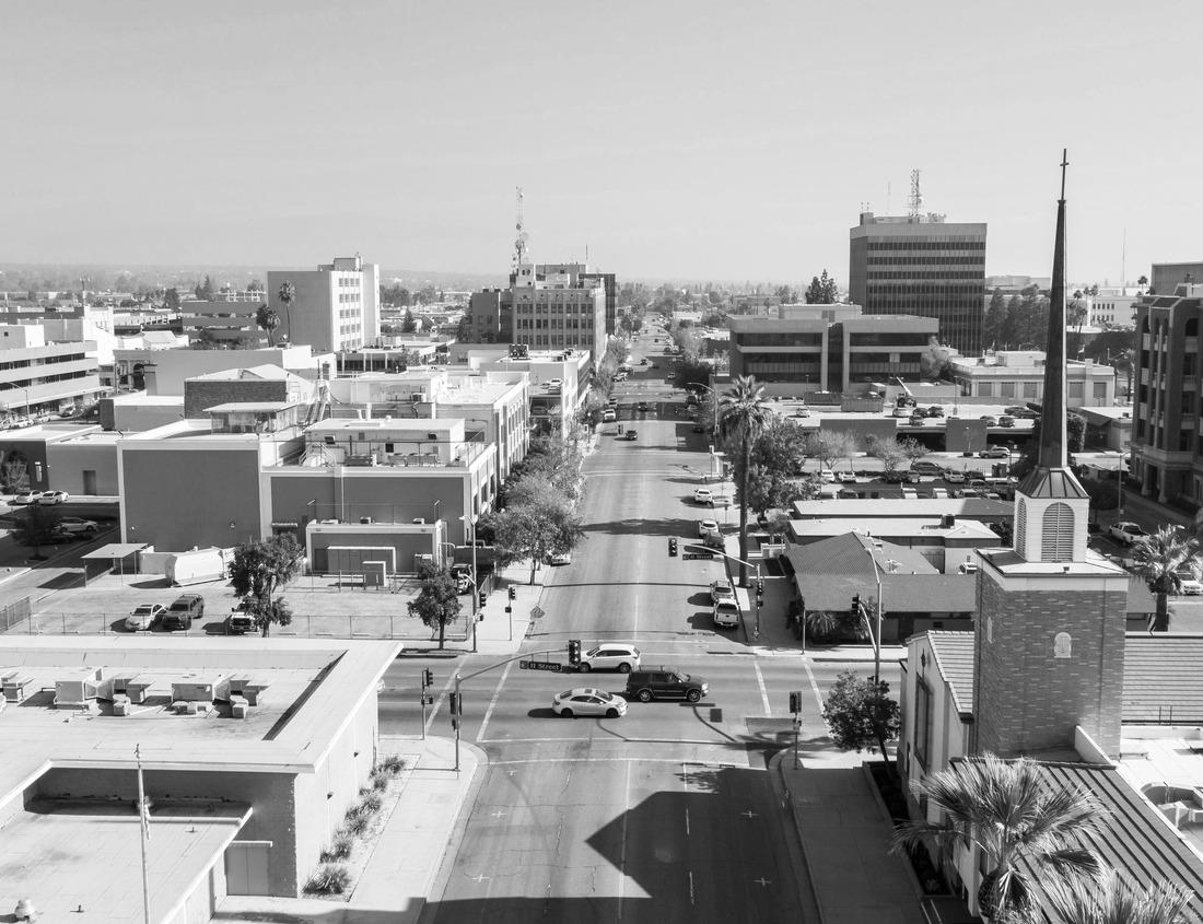 Noah Jigsaw Puzzle Unusual landscape at the Chiricahua National Monument, Arizona, USA in black white 1000 pieces