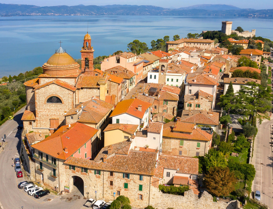 Noah Jigsaw Puzzle Aerial view of the historic center of Castiglione del Lago, in Umbria, Italy. The town is located on Lake Trasimeno in the province of Perugia 1000 pieces