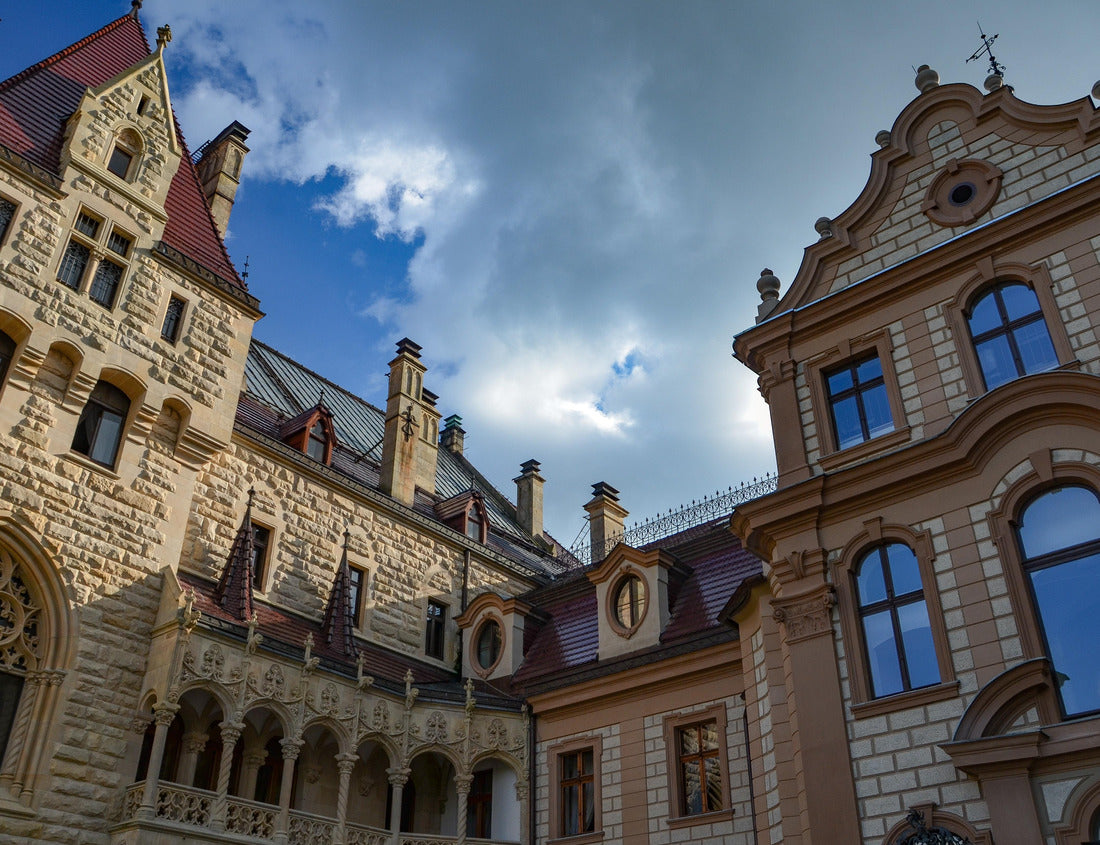 The palace in Moszna (German: Schloss Moschen) is a historic residence in the village of Moszna, Opole Voivodeship, between the towns of Prudnik and Krapkowice 1000pc Puzzle