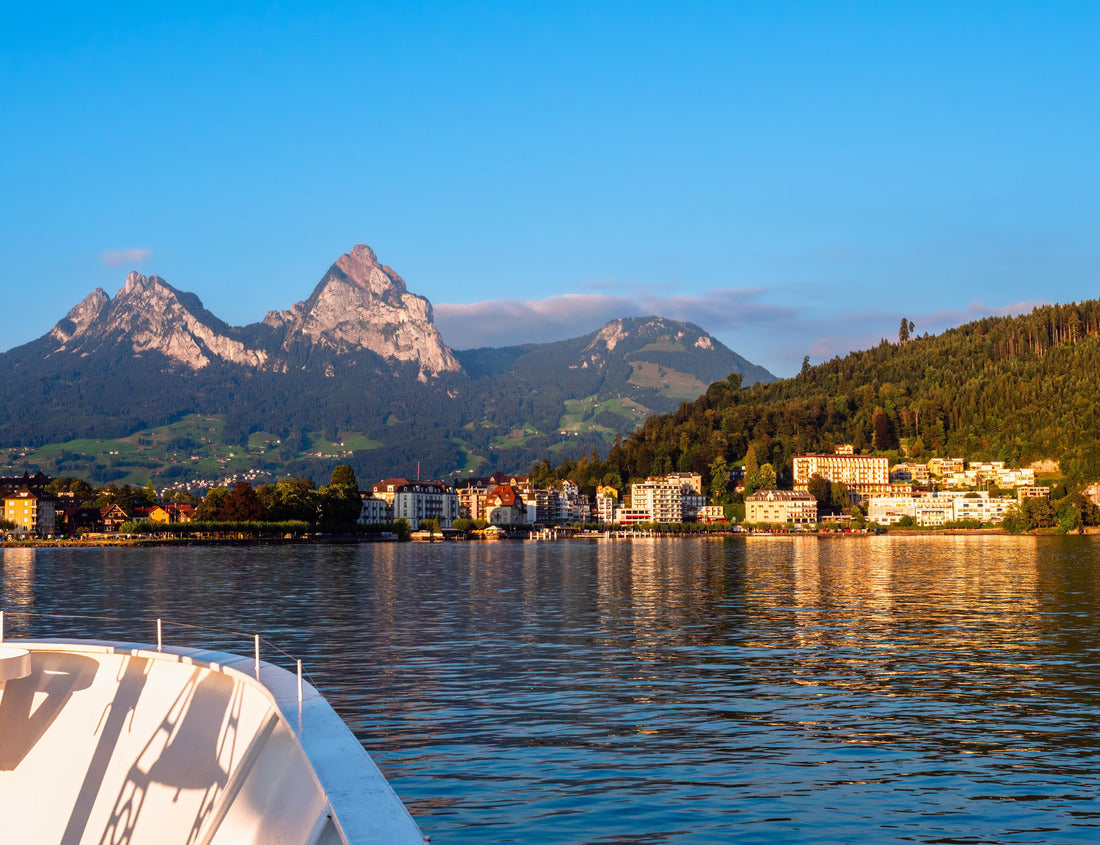 Noah Jigsaw Puzzle View from Lake Lucerne or Lake Lucerne in Brunnen, a town in the political municipality of Ingenbohl, on Lake Lucerne in the Schwyz canton of Schwyz in Switzerland 1000 pieces