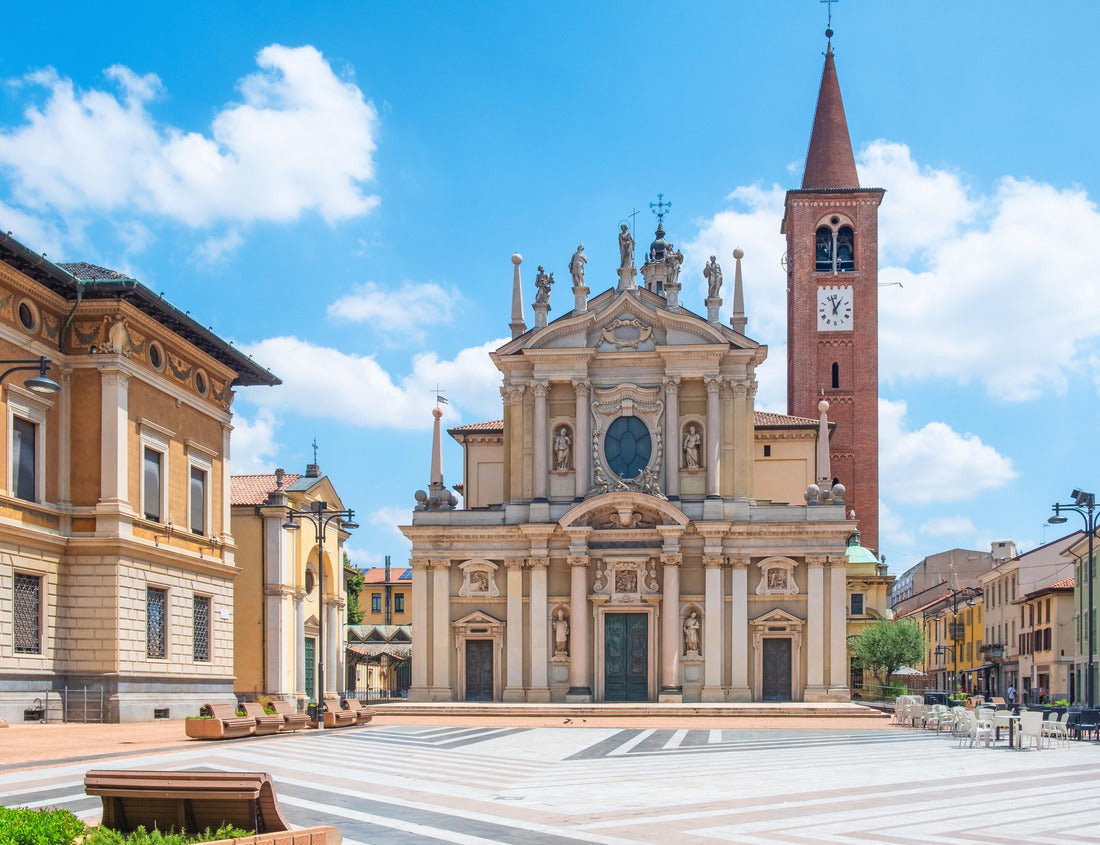 Noah Jigsaw Puzzle Historic center of the Italian city. Busto Arsizio city, Piazza San Giovanni with Basilica of San Giovanni Battista in the province of Varese, Lombardy, Italy 1000 pieces
