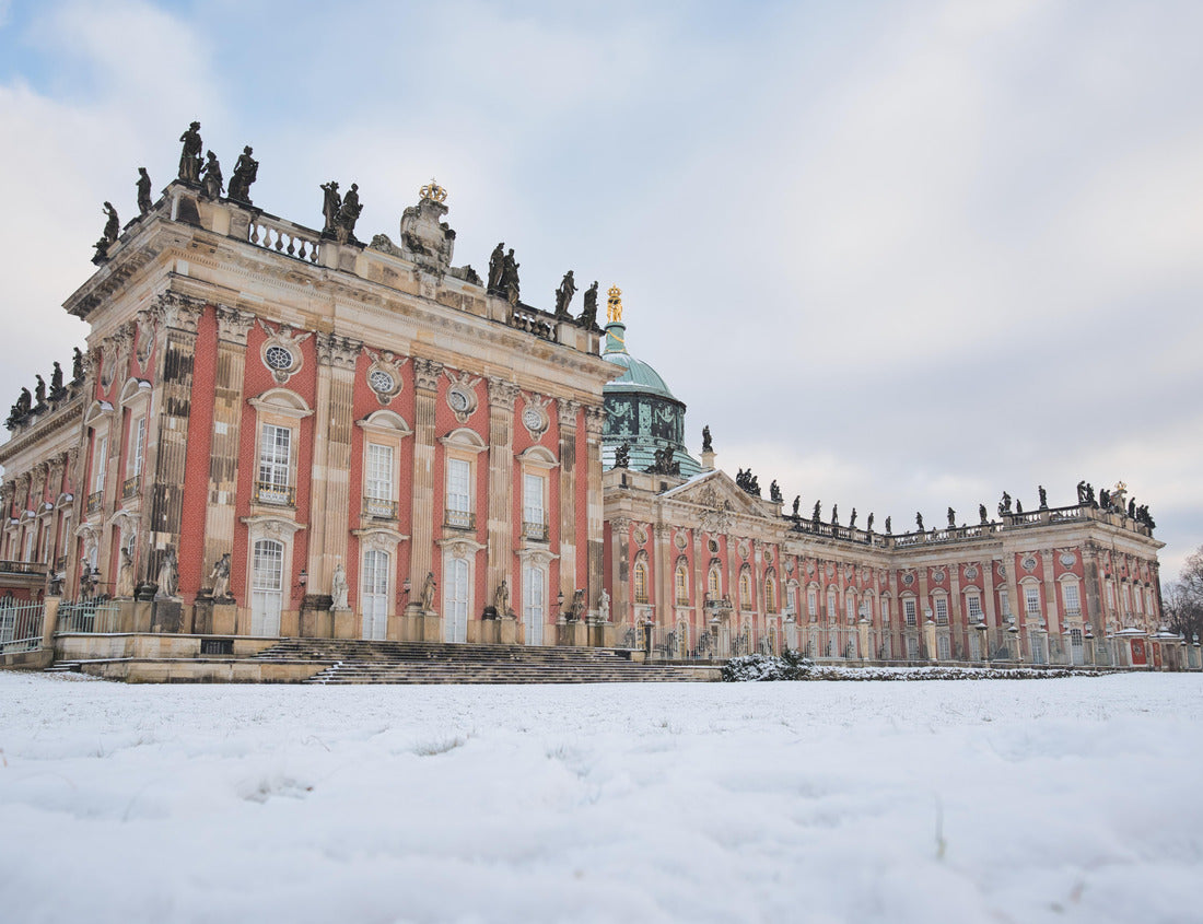Noah Jigsaw Puzzle Facade of the New Palace (Neues Palais) in Sanssouci Park, Potsdam, Germany. Winter and Snow 1000 pieces