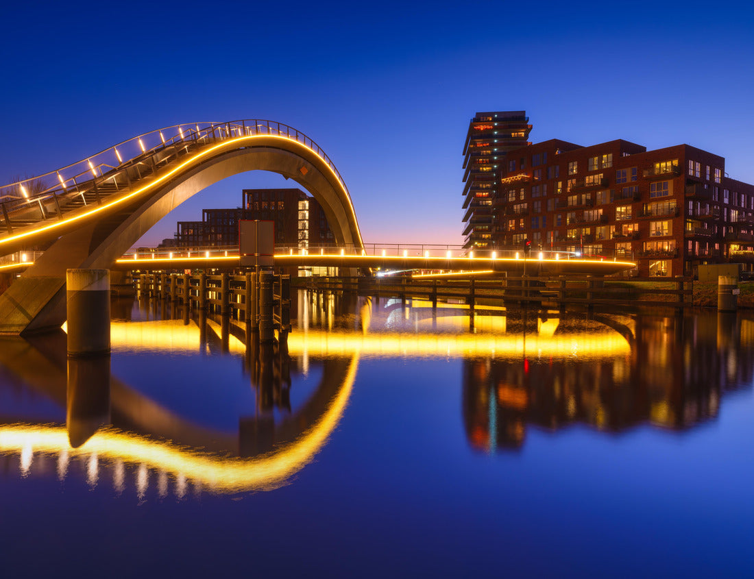 Noah Jigsaw Puzzle A bridge in the city at night. City lighting. Galaxy Bridge, Purmerend, Netherlands 1000 pieces