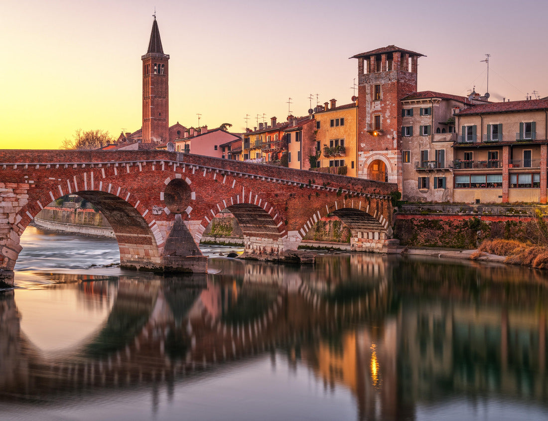 Verona, Italy Town Skyline on the Adige River with Ponte Pietra at dawn 1000pc Puzzle