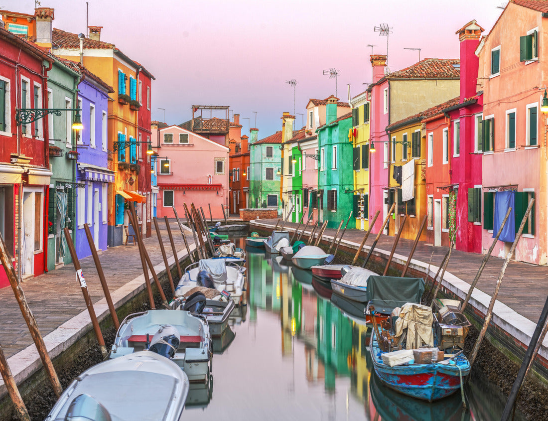 Noah Jigsaw Puzzle Burano, Venice, Italy colorful buildings along canals at twilight 1000 pieces