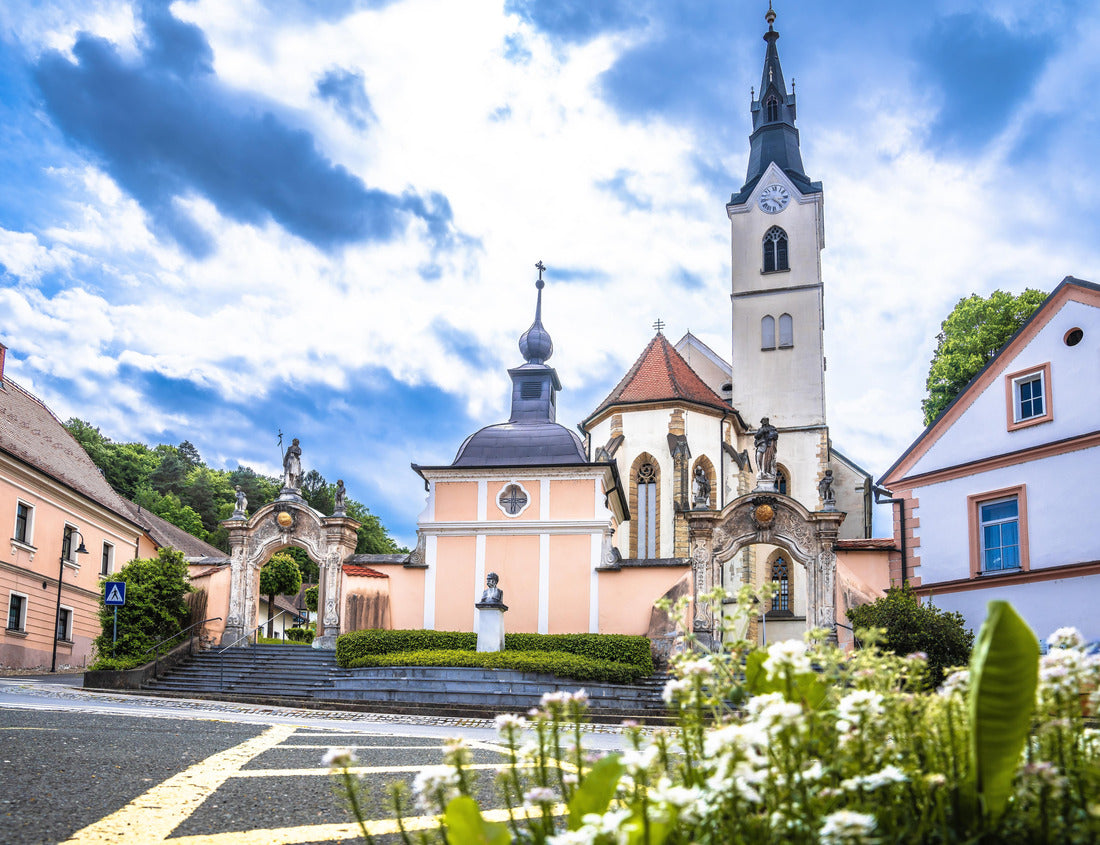 Noah Jigsaw Puzzle Town of Ljutomer church view, northeastern Slovenia 1000 pieces