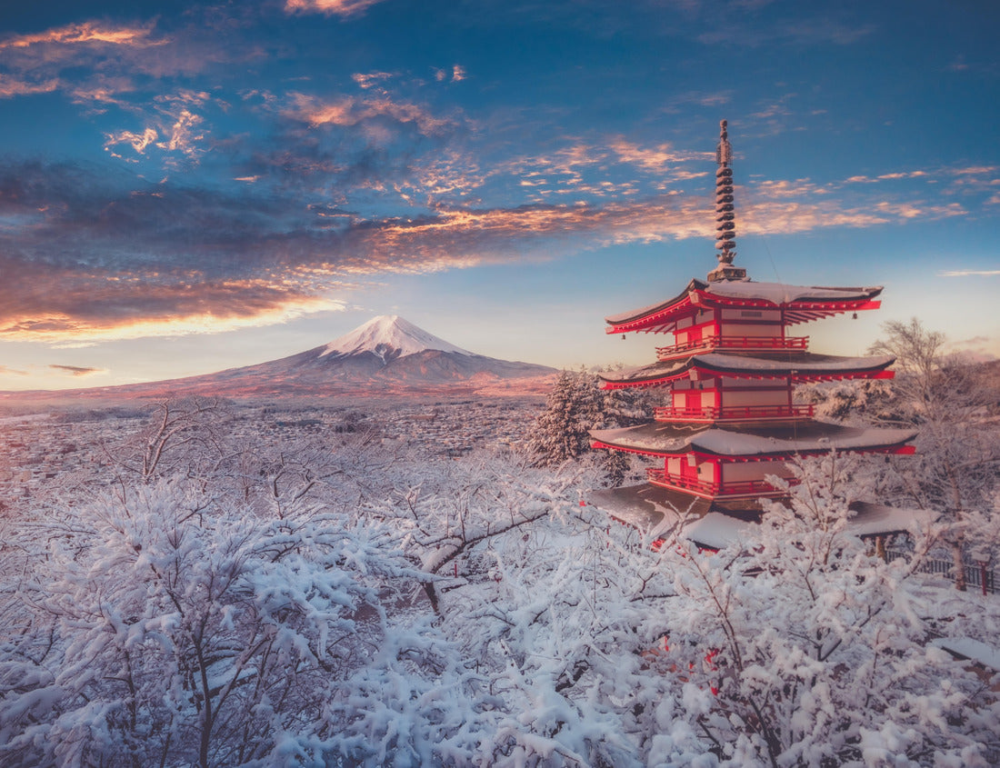 Noah Jigsaw Puzzle Fujiyoshida, Japan Beautiful view of mountain Fuji and Chureito pagoda at sunrise of Mount Fuji during winter.This is one of the famous spot to take pictures of Mount Fuji 1000 pieces