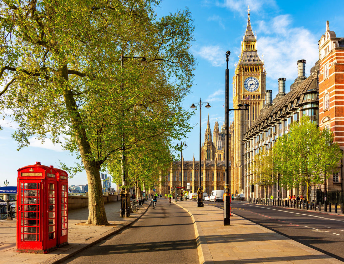 Red telephone boxes on Victoria embankment and Big Ben tower, London, UK 1000pc Puzzle