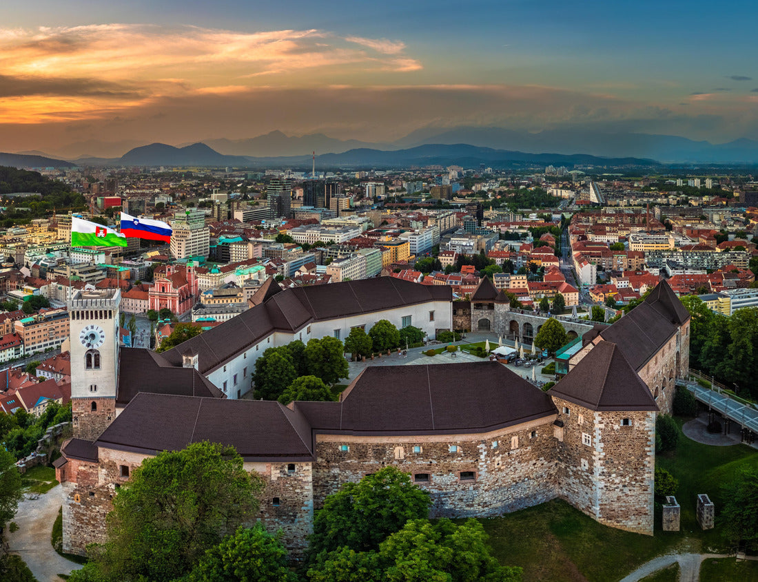 Noah Jigsaw Puzzle Ljubljana, Slovenia - Aerial panoramic view of Ljubljana castle on a summer afternoon with Franciscan Church of the Annunciation, Ljubljana Cathedral and skyline of the capital of Slovenia at sunset 1000 pieces