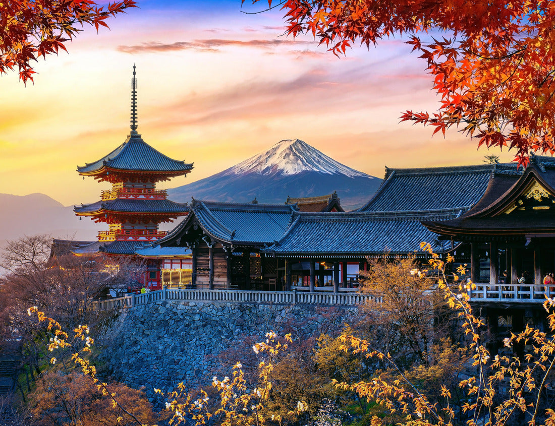 Noah Jigsaw Puzzle Autumn season at sunset in Japan 1000 pieces