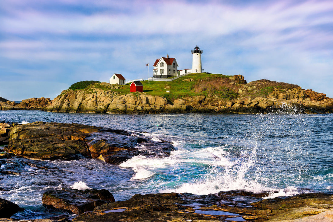 Noah Jigsaw Puzzle Nubble Lighthouse, York, Maine 2000 pieces