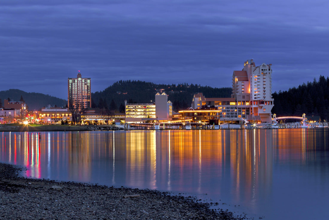 Noah Jigsaw Puzzle Downtown Coeur d'Alene, Idaho at night 2000 pieces