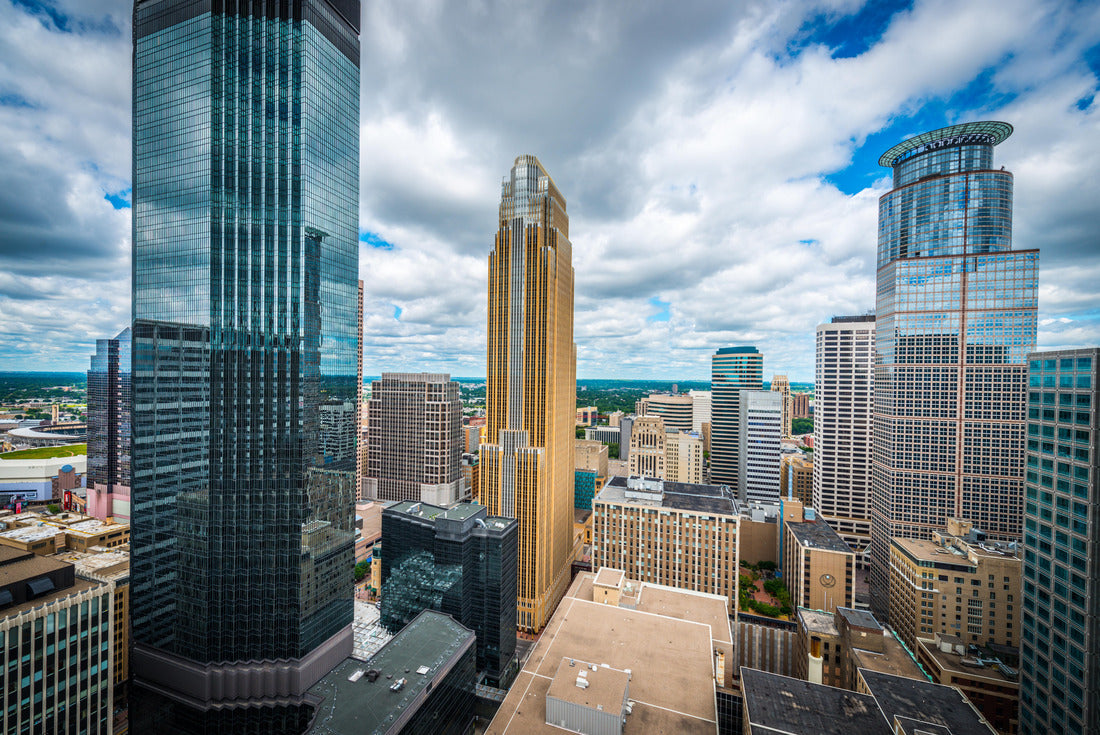 Noah Jigsaw Puzzle Downtown Minneapolis and surrounding urban 2000 pieces