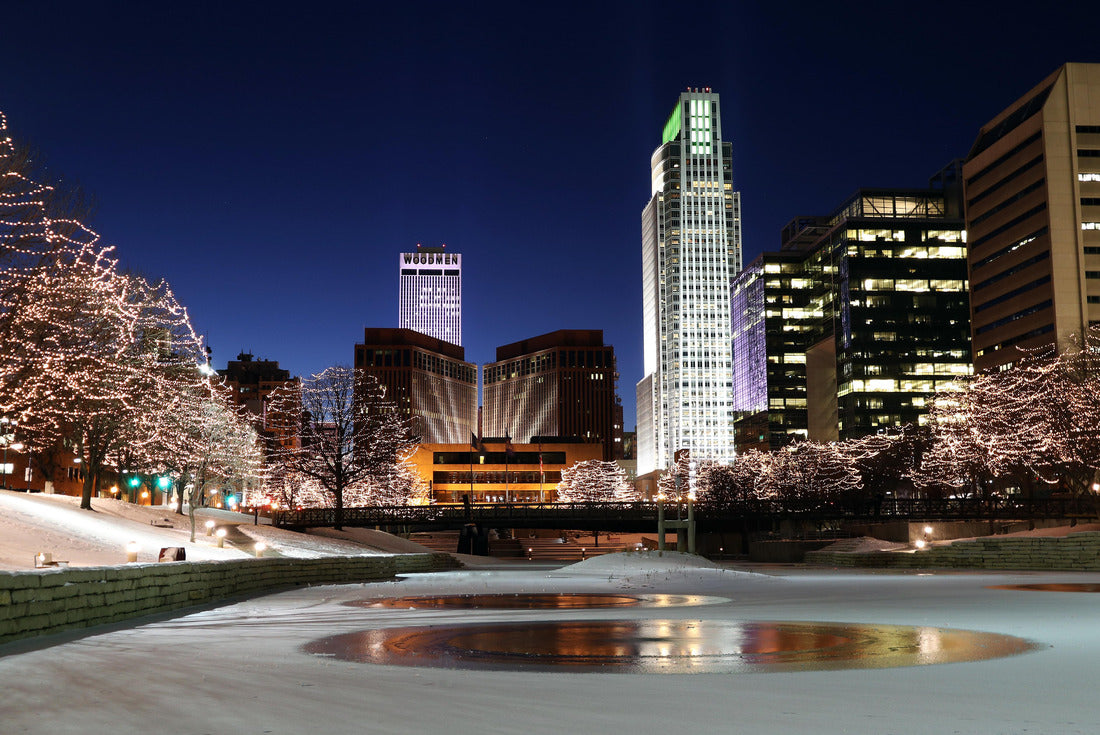 Noah Jigsaw Puzzle Downtown Omaha shines with the holidays lights 2000 pieces