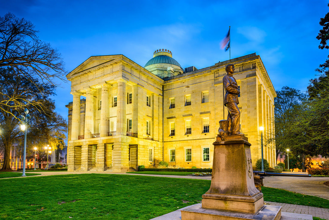 Noah Jigsaw Puzzle Raleigh, North Carolina, USA State Capitol Building 2000 pieces