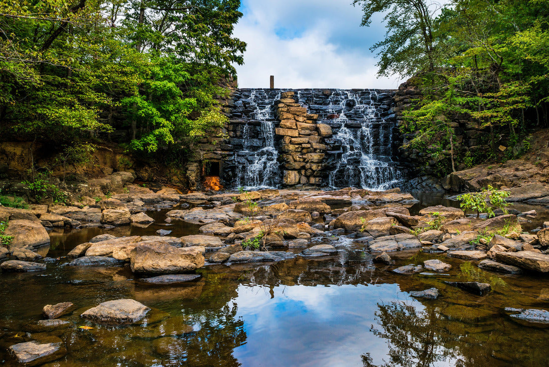 Noah Jigsaw Puzzle Waterfall at Chewacla State Park new Auburn, Alabama 2000 pieces