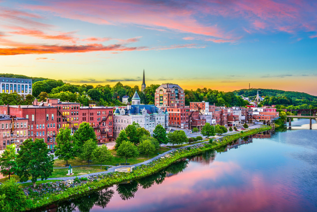 Noah Jigsaw Puzzle Augusta, Maine, USA downtown skyline on the Kennebec River 2000 pieces