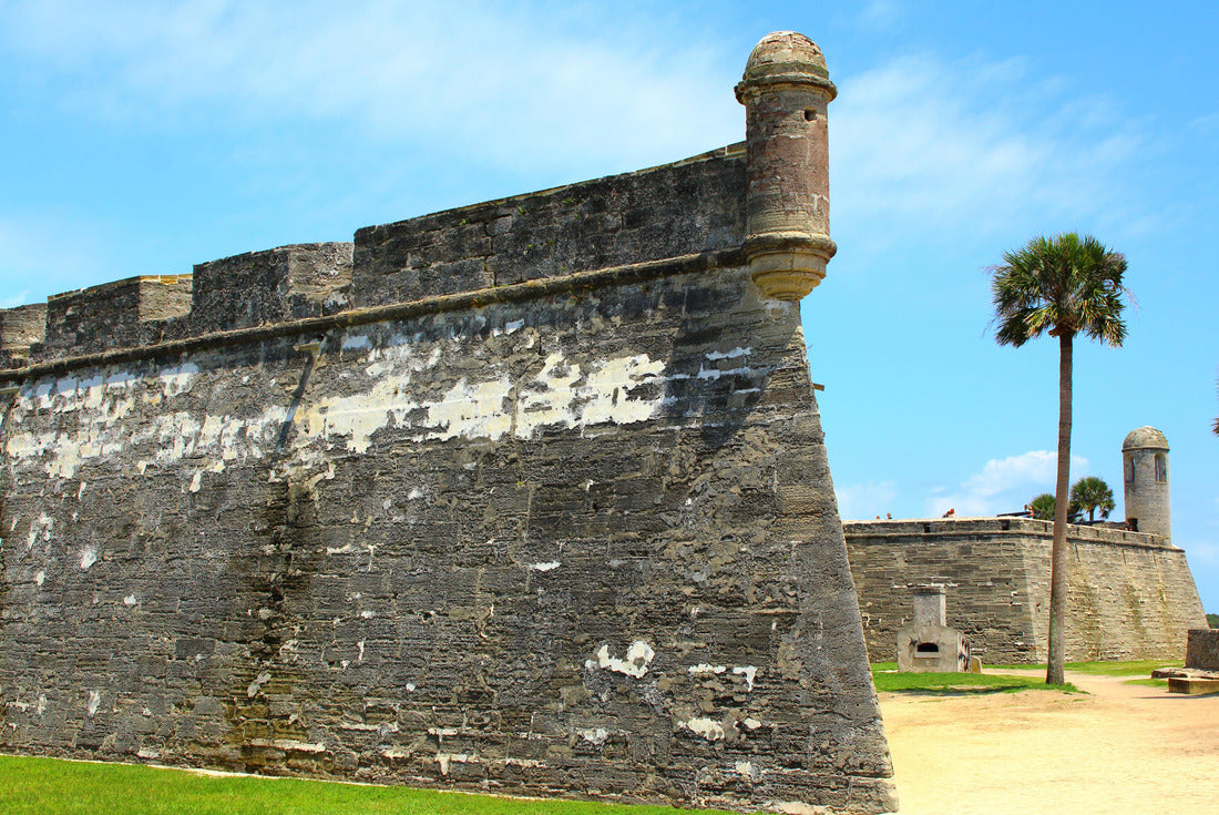 Noah Jigsaw Puzzle Castillo de San Marcos in St. Augustine, Florida. ancient fort 2000 pieces