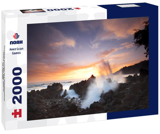Noah Jigsaw Puzzle Tropical sunset at Laupahoehoe Point on the Big Island of Hawaii 2000 pieces
