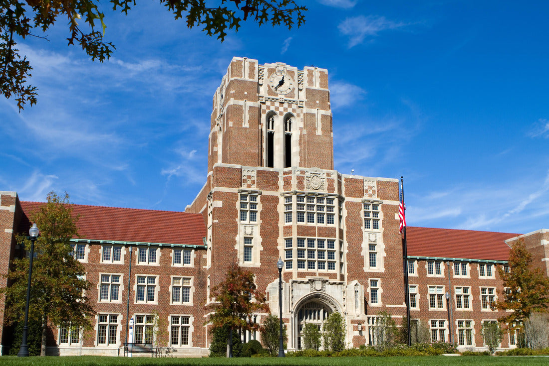 Noah Jigsaw Puzzle Administration building at the University in Knoxville, Tennessee 2000 pieces