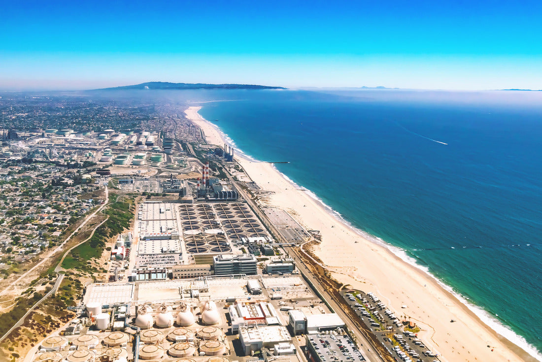 Noah Jigsaw Puzzle Aerial view of an oil refinery on the beach of El Segundo, Los Angeles, CA 2000 pieces