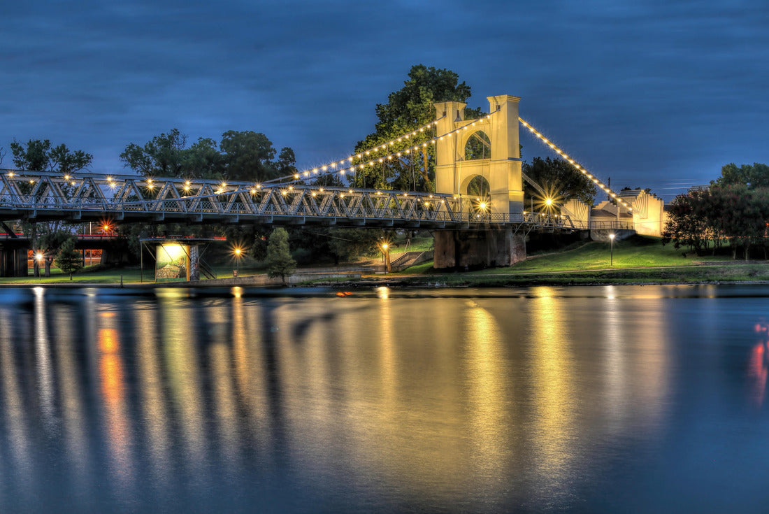 Noah Jigsaw Puzzle The historic Waco suspension bridge, built in 1870 and located in Indian spring park on the Brazos River 2000 pieces