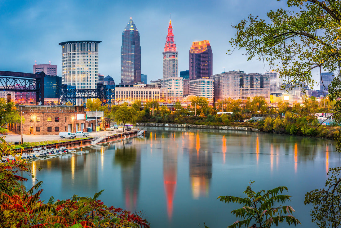 Noah Jigsaw Puzzle Cleveland, Ohio, USA skyline on the river 2000 pieces