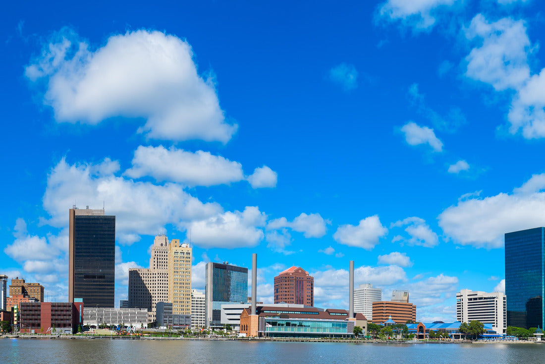 Noah Jigsaw Puzzle Cleveland, Ohio, USA skyline on the Cuyahoga River 2000 pieces
