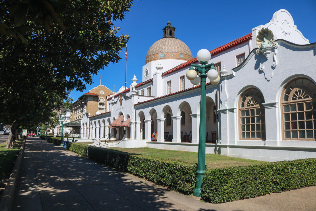 Noah Jigsaw Puzzle Bathhouse Row in Hot Springs National Park, Arkansas 2000 pieces