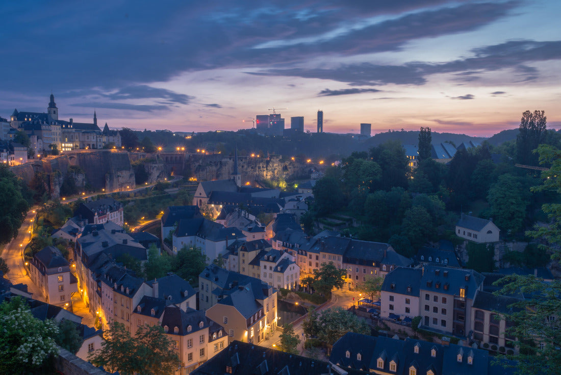 Sunrise over the old part of Luxembourg city - Grund 2000pc Puzzle