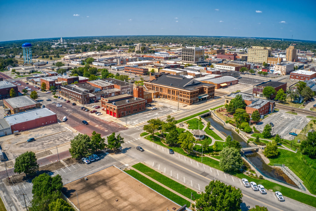 Aerial View of Downtown Hutchinson, Kansas in Summer 2000pc Puzzle