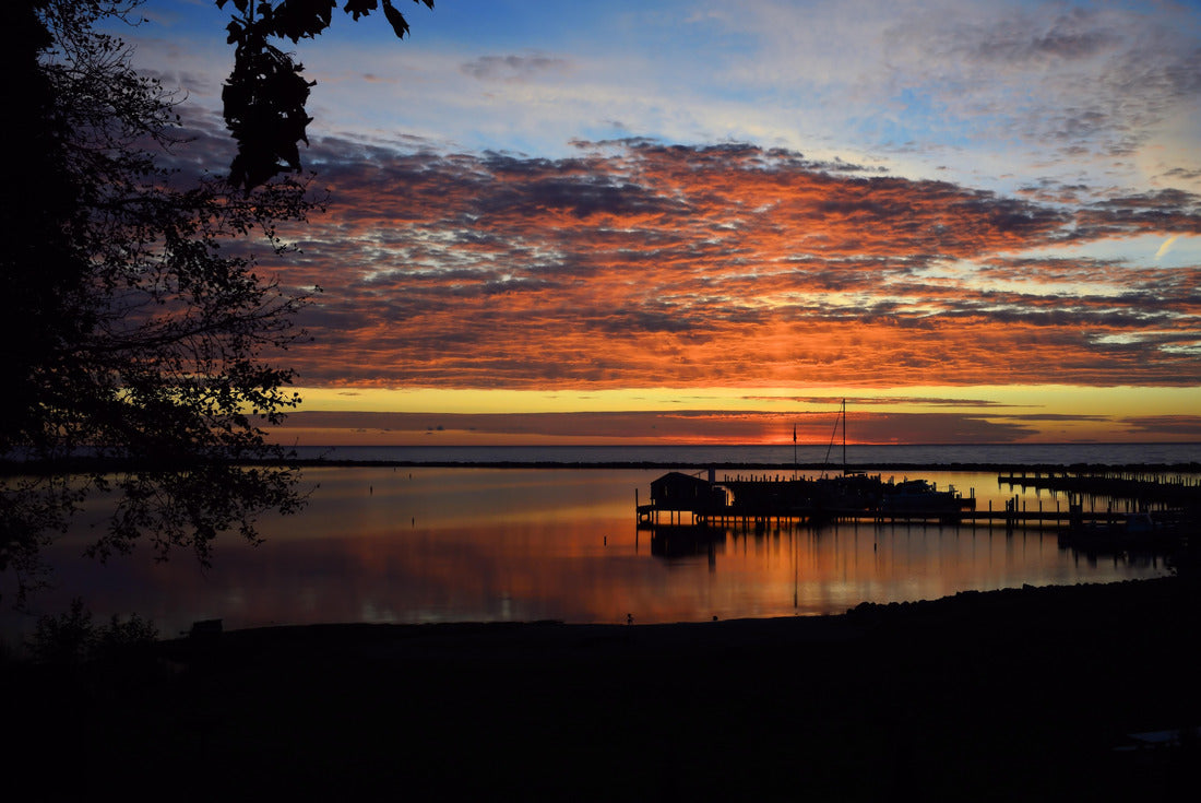Sunrise of Harrisville Harbor in northeast Michigan 2000pc Puzzle