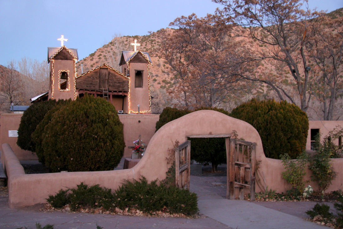 Noah Jigsaw Puzzle North America, USA, New Mexico. Santurio de Chimayo 2000 pieces