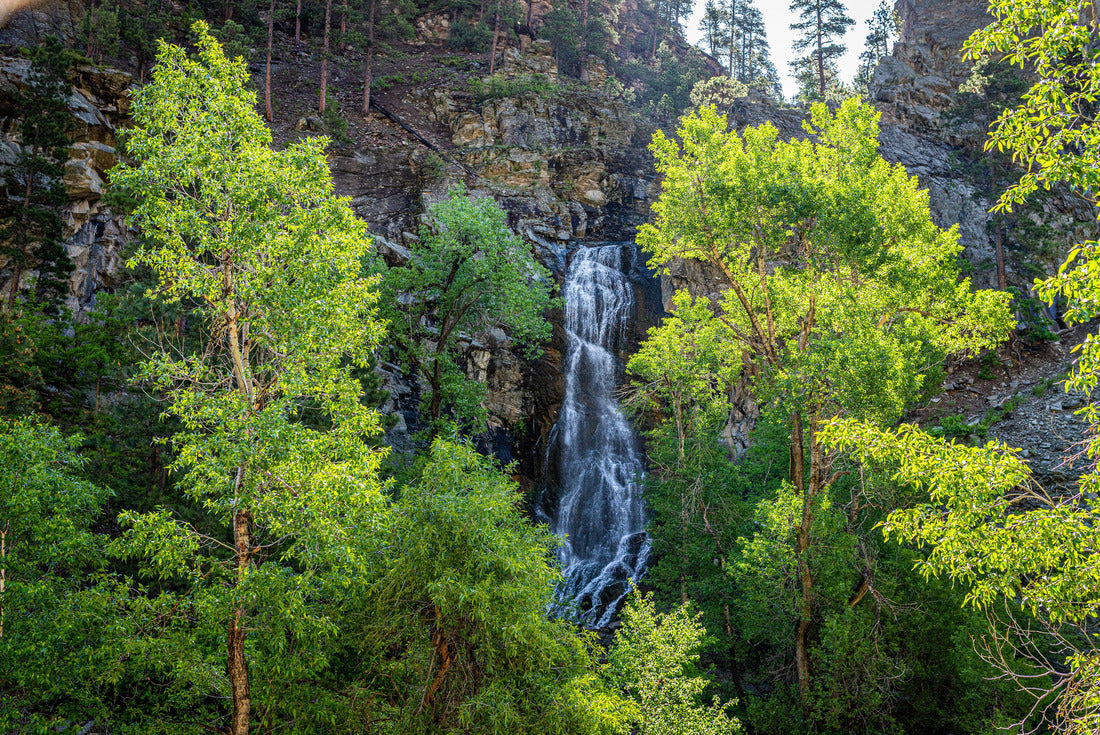 Bridal Veil Falls in Spearfish Canyon, South Dakota 2000pc Puzzle