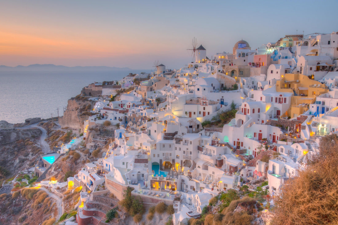 Sunset over Oia village In Santorini island, Greece 2000pc Puzzle