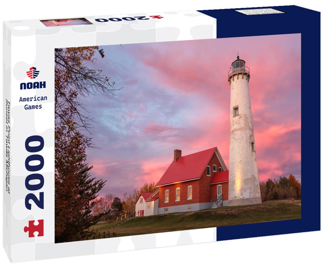 Noah Jigsaw Puzzle Tawas Point Lighthouse at Sunset in Tawas Michigan 2000 pieces