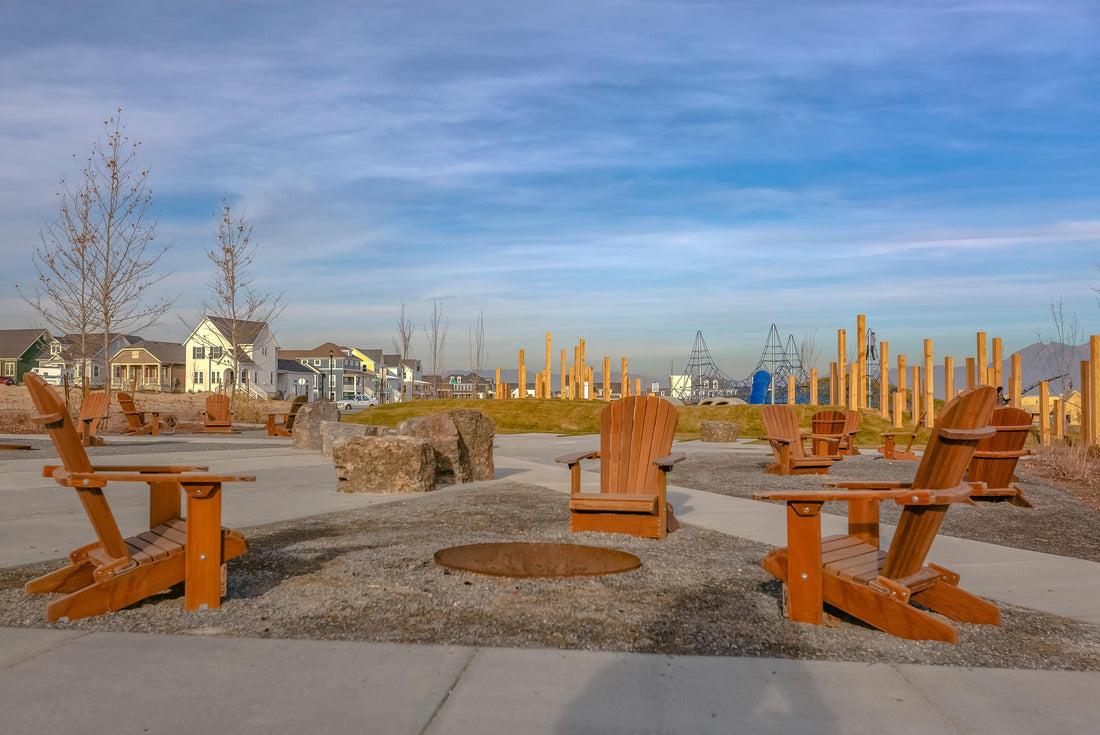 Relaxing park and beautiful homes in Daybreak Utah 2000pc Puzzle