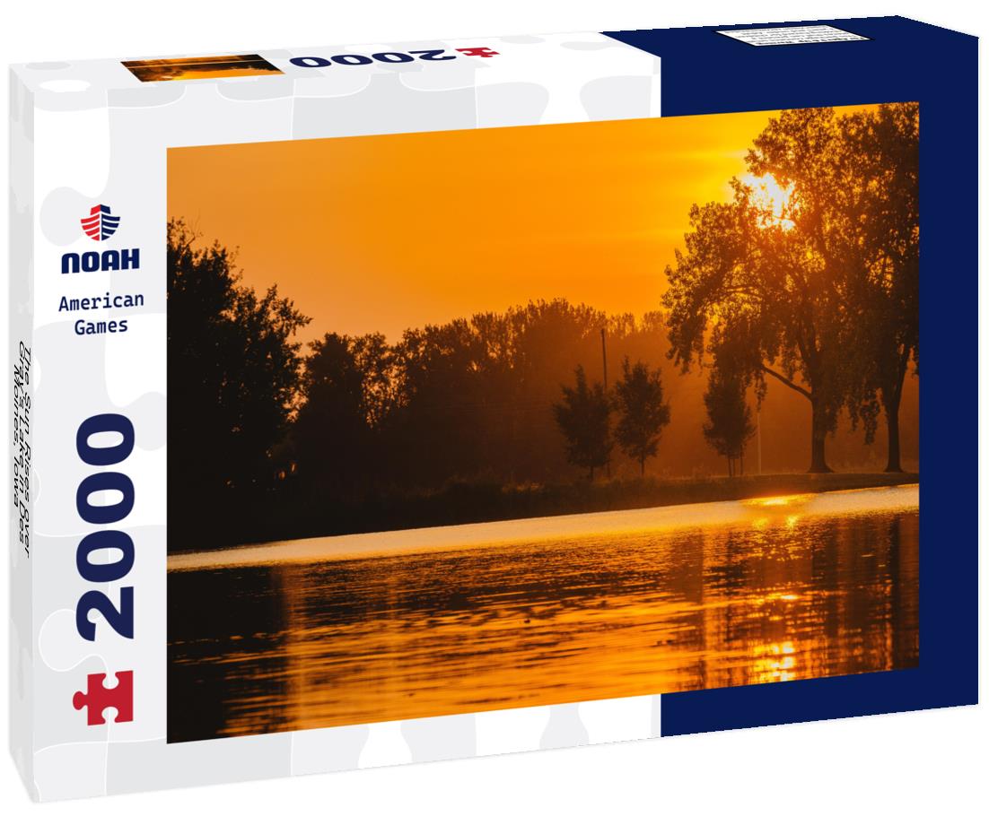 The Sun Rises over Gray's Lake in Des Moines, Iowa 2000pc Puzzle
