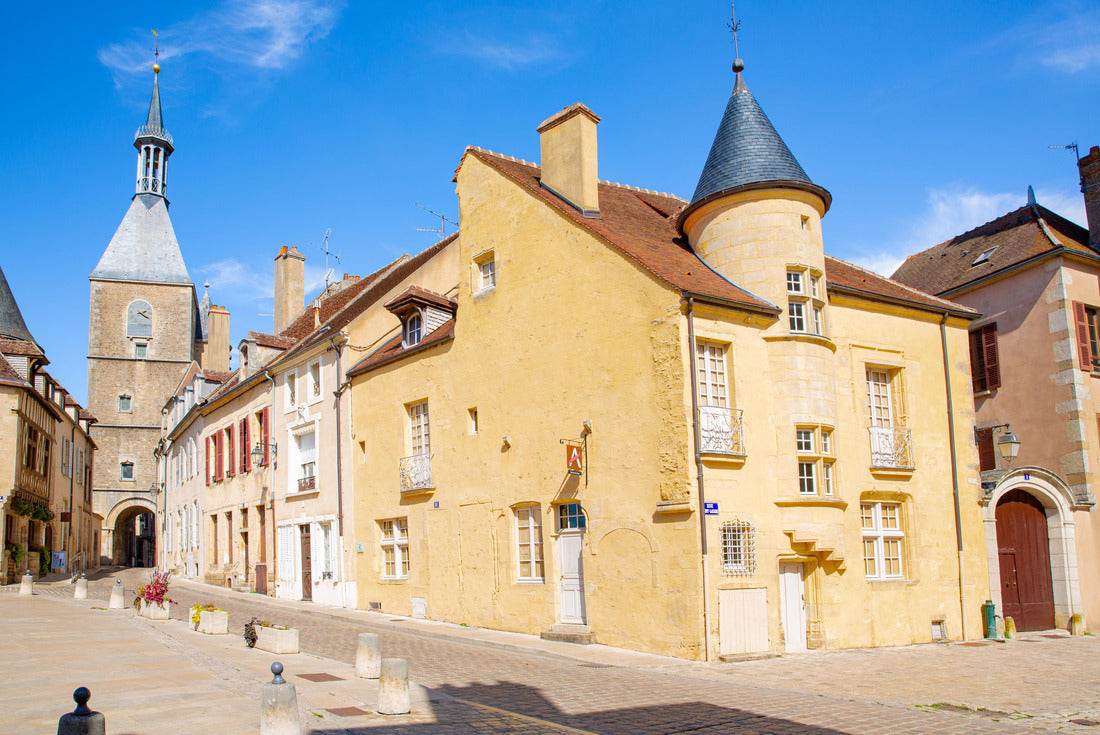 The medieval downtown in Avallon, Burgundy, France 2000pc Puzzle