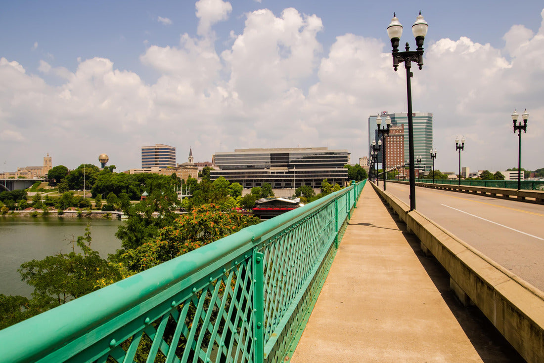 Noah Jigsaw Puzzle Views of Knoxville Tennessee downtown on sunny day 2000 pieces
