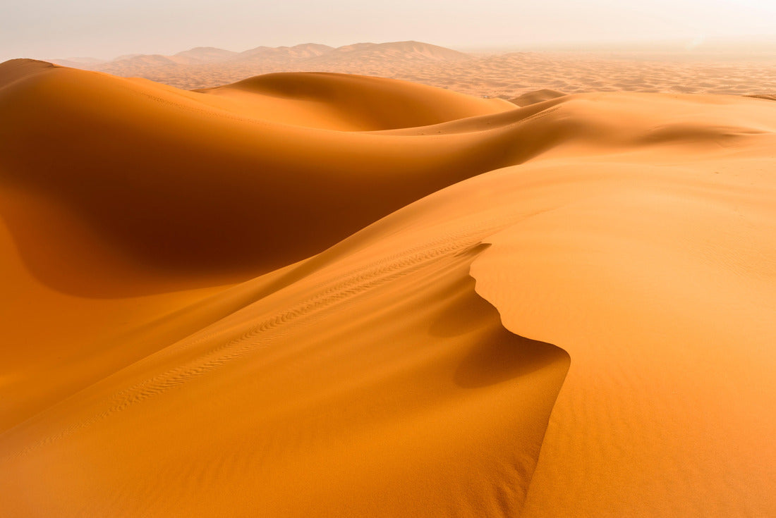 Sand dunes in the Sahara Desert, Merzouga, Morocco 2000pc Puzzle