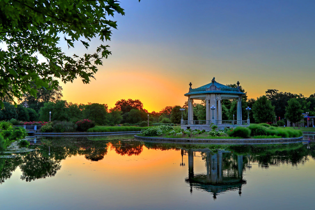 The bandstand in Forest Park, St. Louis, Missouri 2000pc Puzzle