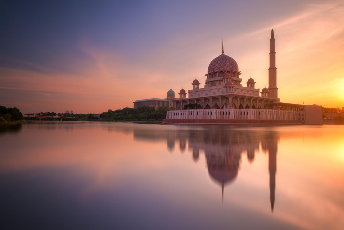 Putra Mosque view at sunrise, Putrajaya, Malaysia 2000pc Puzzle